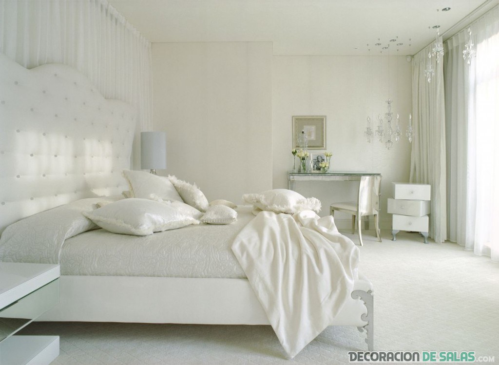 dormitorio total white