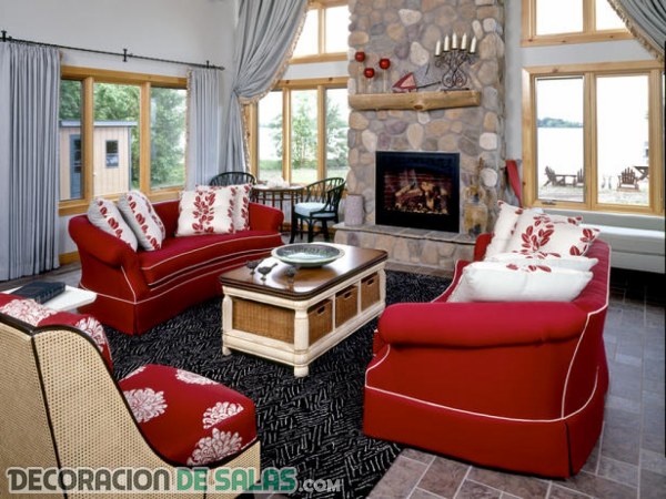 5 salones modernos con sofás en color rojo