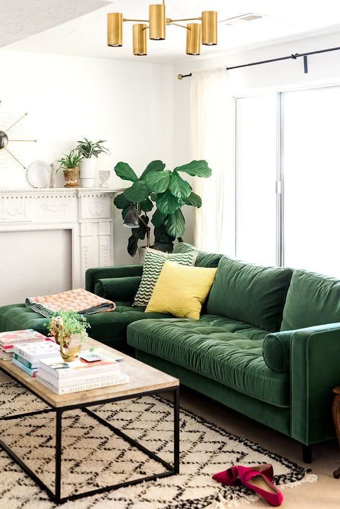 decoracion sofa en verde salon